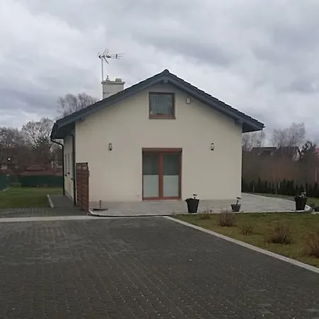 Large With Private Garden Tatil Evi